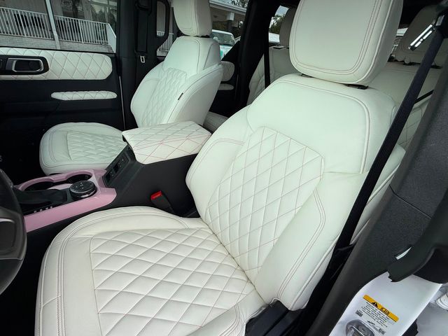 2025 Ford Bronco BABY PINK BAYSHORE BRONCO LEATHER LIFTED LOADED | Plant City, FL | psv5 DEMO - Bayshore Automotive 2025 Ford Bronco BABY PINK BAYSHORE BRONCO LEATHER LIFTED LOADED | Plant City, FL | psv5 DEMO - Bayshore Automotive