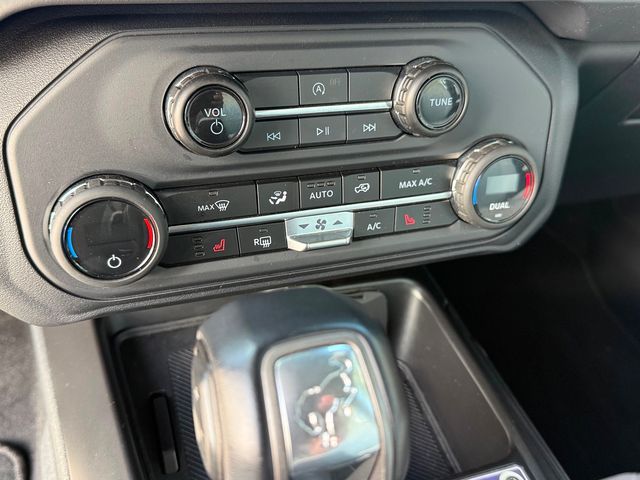 2025 Ford Bronco BAYSHORE LAVENDER RETRO ALEA ITALIAN LEATHER | Plant City, FL | psv5 DEMO - Bayshore Automotive 2025 Ford Bronco BAYSHORE LAVENDER RETRO ALEA ITALIAN LEATHER | Plant City, FL | psv5 DEMO - Bayshore Automotive