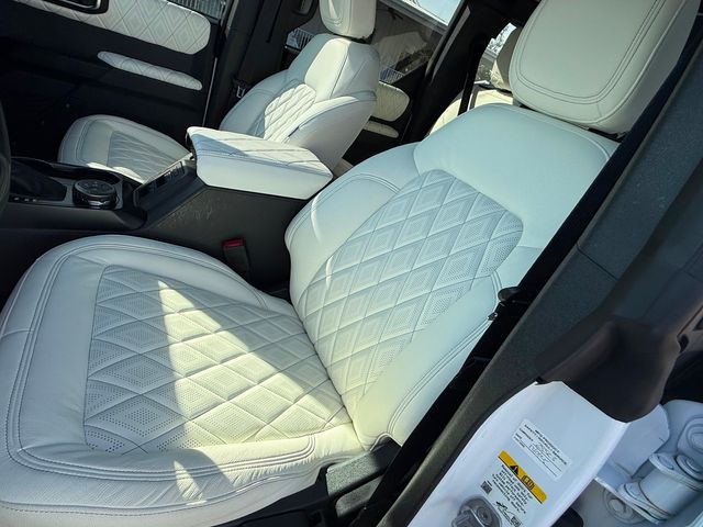 2025 Ford Bronco BAYSHORE ICE BLUE PEARL BRONCO ITALIAN LEATHER | Plant City, FL | psv5 DEMO - Bayshore Automotive 2025 Ford Bronco BAYSHORE ICE BLUE PEARL BRONCO ITALIAN LEATHER | Plant City, FL | psv5 DEMO - Bayshore Automotive