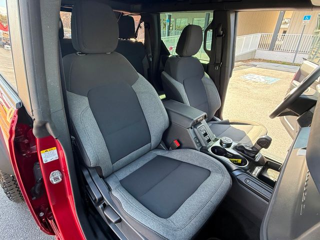 2025 Ford Bronco SASQUATCH RUBY RED BRONCO CARFAX CERT 1 OWNER | Plant City, FL | psv5 DEMO - Bayshore Automotive 2025 Ford Bronco SASQUATCH RUBY RED BRONCO CARFAX CERT 1 OWNER | Plant City, FL | psv5 DEMO - Bayshore Automotive