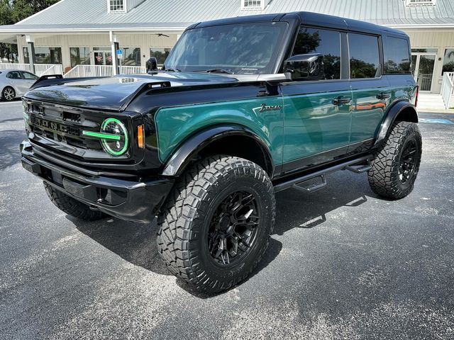 2025 Ford Bronco EMERALD 2-TONE BAYSHORE BRONCO ITALIAN LEATHER