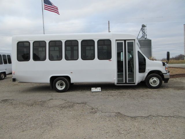 2025 Ford E-450 25 Passenger Bus