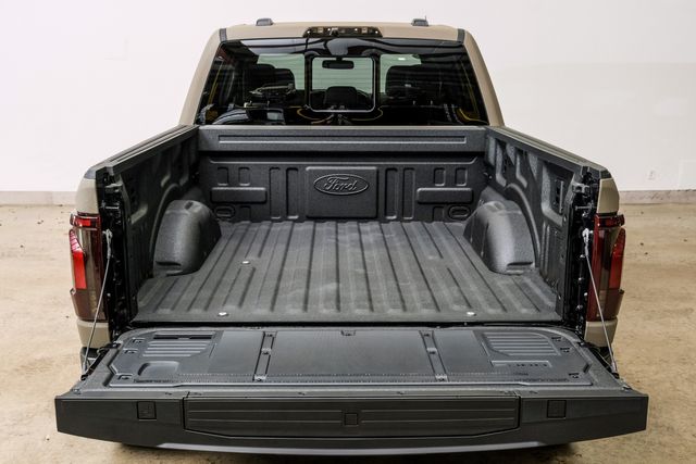 2025 Ford F-150 Raptor 4X4 DUPONT KEVLAR,BUMPERS,LIFTED, LEDS,22" | Carrollton, TX | Texas Vehicle Exchange