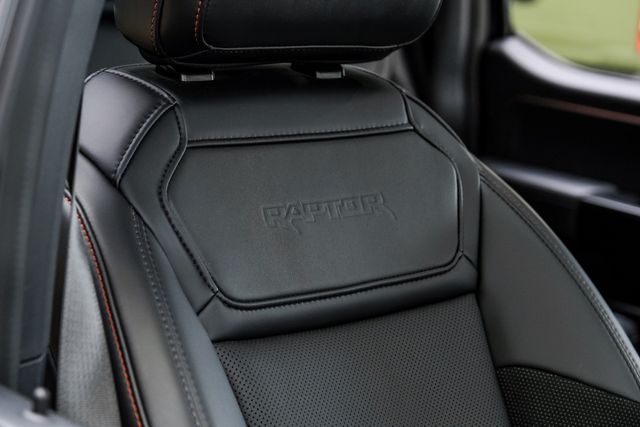 2025 Ford F-150 Raptor 4X4 DUPONT KEVLAR,BUMPERS,LIFTED, LEDS,22" | Carrollton, TX | Texas Vehicle Exchange