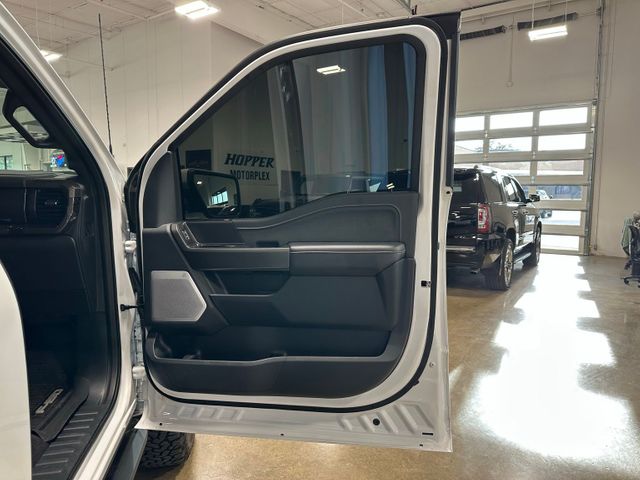 2025 Ford F-150 Lariat | Irving, Texas | Hopper Motorplex 2025 Ford F-150 Lariat | Irving, Texas | Hopper Motorplex