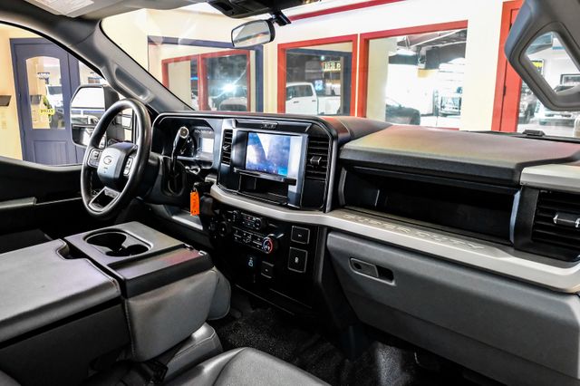 2025 Ford F-350 Super Duty XL