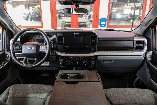 2025 Ford F-350 Super Duty XLT 2025 Ford F-350 Super Duty XLT