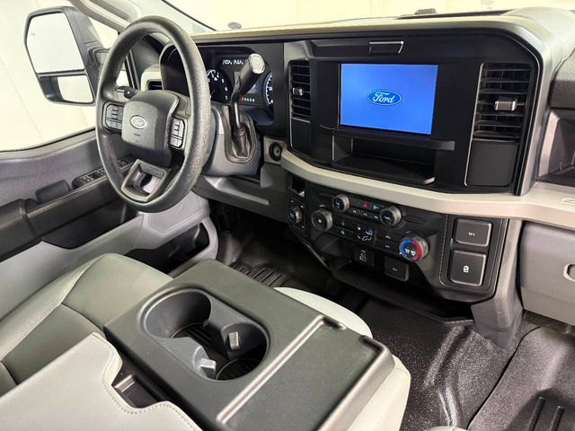 2025 Ford F-350 Super Duty XL 4x4 4dr Crew Cab 8 ft. LB SRW Pickup | Houston, TX | Houston Auto Credit