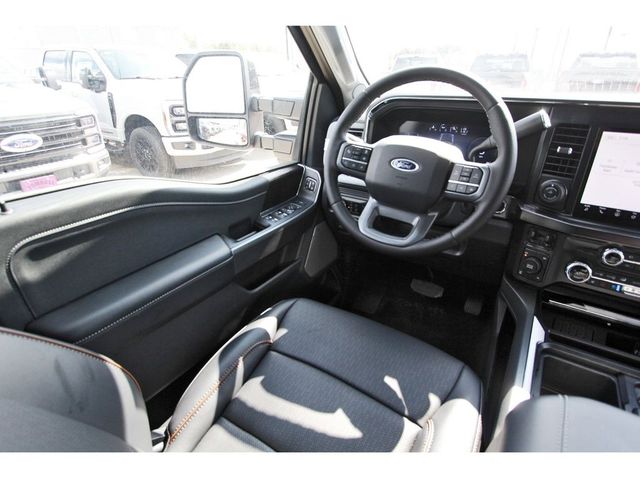 2025 Ford F-350 Super Duty Lariat