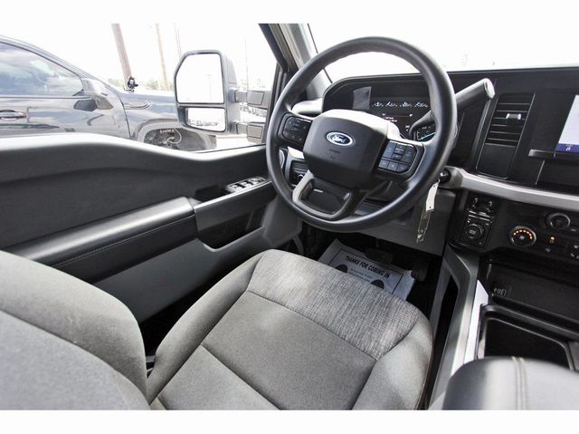 2025 Ford F-350 Super Duty XLT