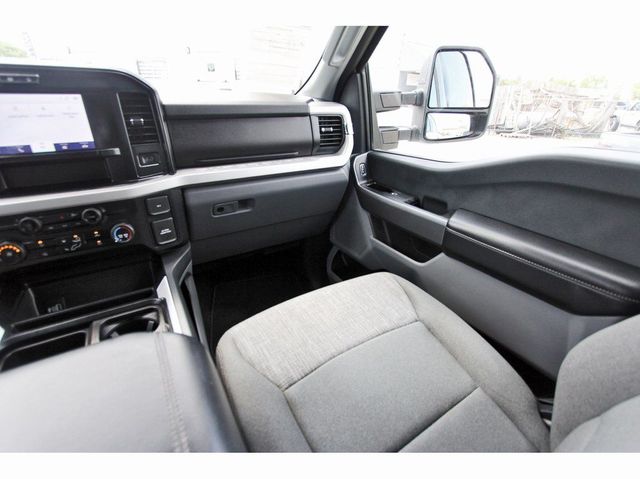 2025 Ford F-350 Super Duty XLT