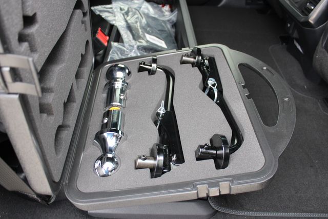 2025 Ford F-450 Super Duty Platinum | CONROE, TX | SportChassis/ Featherlite Trailers of Texas 2025 Ford F-450 Super Duty Platinum | CONROE, TX | SportChassis/ Featherlite Trailers of Texas