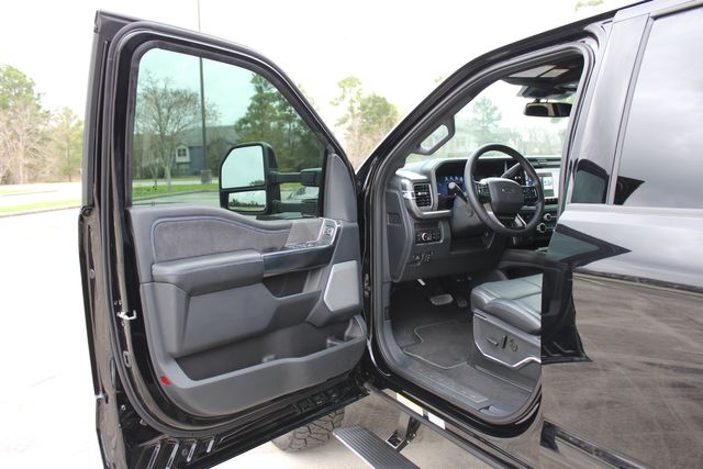 2025 Ford F-450 Super Duty Platinum | CONROE, TX | SportChassis/ Featherlite Trailers of Texas 2025 Ford F-450 Super Duty Platinum | CONROE, TX | SportChassis/ Featherlite Trailers of Texas