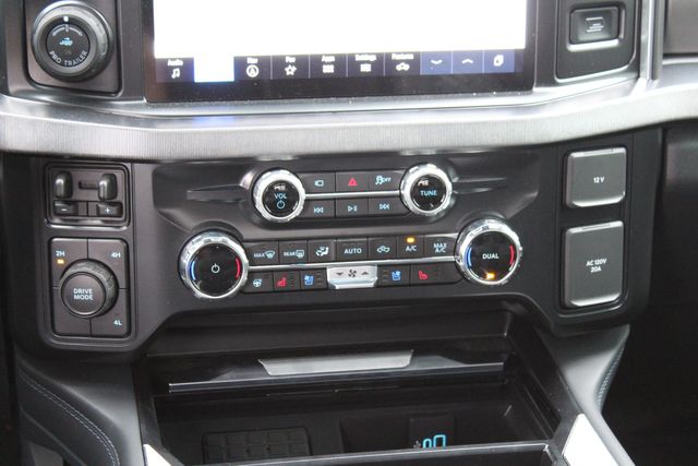 2025 Ford F-450 Super Duty Platinum | CONROE, TX | SportChassis/ Featherlite Trailers of Texas 2025 Ford F-450 Super Duty Platinum | CONROE, TX | SportChassis/ Featherlite Trailers of Texas