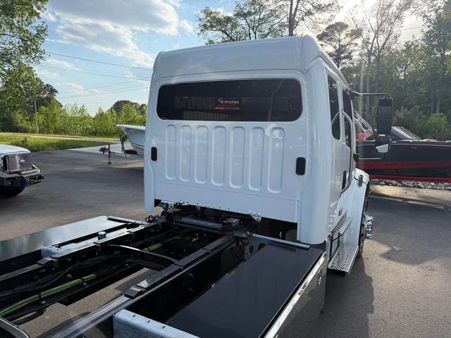 2025 Freightliner M106