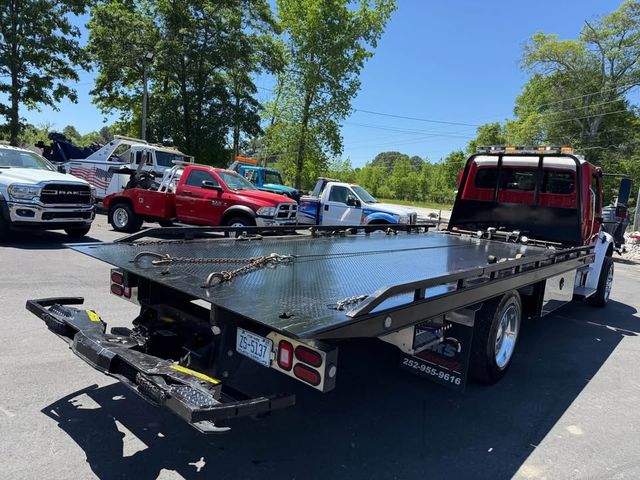 2025 Freightliner M106