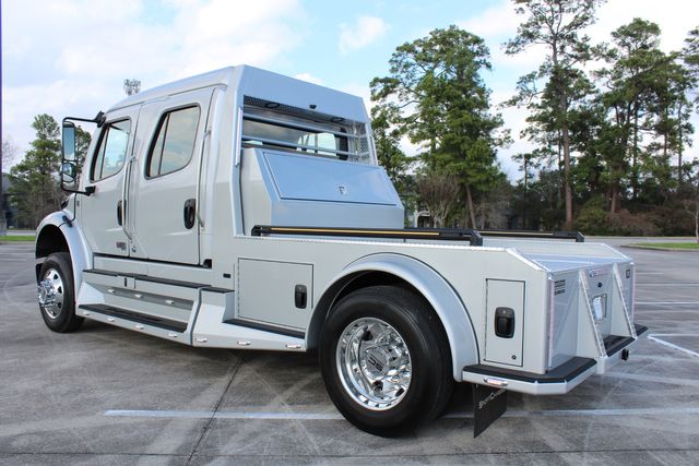 2025 Freightliner M2 106 PLUS SportChassis LH5 Luxury Hauler | CONROE, TX | SportChassis/ Featherlite Trailers of Texas 2025 Freightliner M2 106 PLUS SportChassis LH5 Luxury Hauler | CONROE, TX | SportChassis/ Featherlite Trailers of Texas