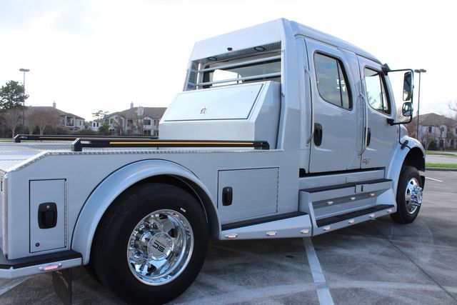 2025 Freightliner M2 106 PLUS SportChassis LH5 Luxury Hauler | CONROE, TX | SportChassis/ Featherlite Trailers of Texas 2025 Freightliner M2 106 PLUS SportChassis LH5 Luxury Hauler | CONROE, TX | SportChassis/ Featherlite Trailers of Texas
