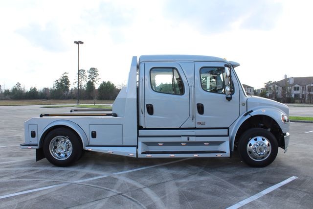 2025 Freightliner M2 106 PLUS SportChassis LH5 Luxury Hauler | CONROE, TX | SportChassis/ Featherlite Trailers of Texas 2025 Freightliner M2 106 PLUS SportChassis LH5 Luxury Hauler | CONROE, TX | SportChassis/ Featherlite Trailers of Texas