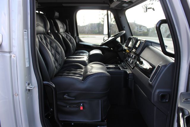2025 Freightliner M2 106 PLUS SportChassis LH5 Luxury Hauler | CONROE, TX | SportChassis/ Featherlite Trailers of Texas 2025 Freightliner M2 106 PLUS SportChassis LH5 Luxury Hauler | CONROE, TX | SportChassis/ Featherlite Trailers of Texas