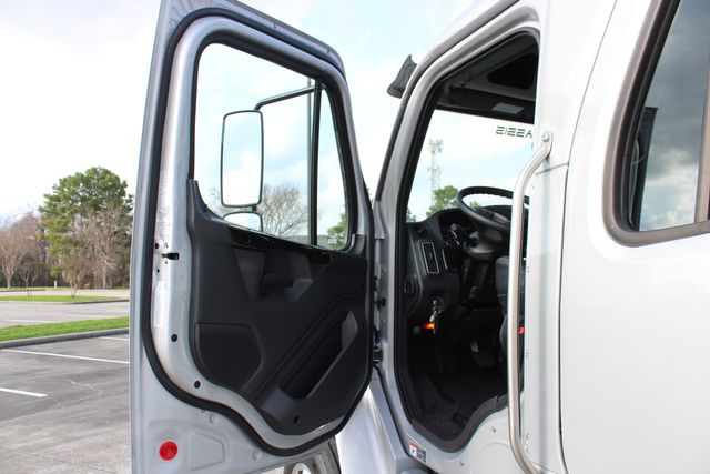 2025 Freightliner M2 106 PLUS SportChassis LH5 Luxury Hauler | CONROE, TX | SportChassis/ Featherlite Trailers of Texas 2025 Freightliner M2 106 PLUS SportChassis LH5 Luxury Hauler | CONROE, TX | SportChassis/ Featherlite Trailers of Texas