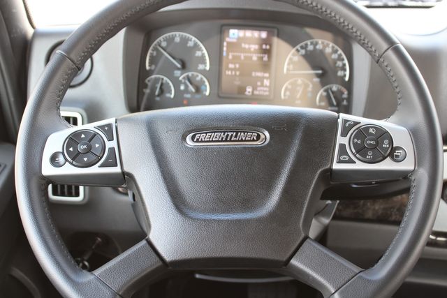 2025 Freightliner M2 106 PLUS SportChassis LH5 Luxury Hauler | CONROE, TX | SportChassis/ Featherlite Trailers of Texas 2025 Freightliner M2 106 PLUS SportChassis LH5 Luxury Hauler | CONROE, TX | SportChassis/ Featherlite Trailers of Texas