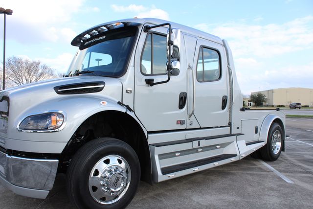 2025 Freightliner M2 106 PLUS SportChassis LH5 Luxury Hauler | CONROE, TX | SportChassis/ Featherlite Trailers of Texas 2025 Freightliner M2 106 PLUS SportChassis LH5 Luxury Hauler | CONROE, TX | SportChassis/ Featherlite Trailers of Texas