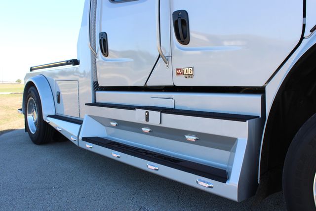 2025 Freightliner M2 106 PLUS SportChassis LH5 Luxury Hauler | CONROE, TX | SportChassis/ Featherlite Trailers of Texas 2025 Freightliner M2 106 PLUS SportChassis LH5 Luxury Hauler | CONROE, TX | SportChassis/ Featherlite Trailers of Texas