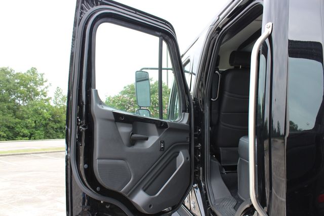 2025 Freightliner M2 106 PLUS SportChassis LH5 Luxury Hauler Truck | CONROE, TX | SportChassis/ Featherlite Trailers of Texas 2025 Freightliner M2 106 PLUS SportChassis LH5 Luxury Hauler Truck | CONROE, TX | SportChassis/ Featherlite Trailers of Texas