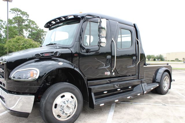 2025 Freightliner M2 106 PLUS SportChassis LH5 Luxury Hauler Truck | CONROE, TX | SportChassis/ Featherlite Trailers of Texas 2025 Freightliner M2 106 PLUS SportChassis LH5 Luxury Hauler Truck | CONROE, TX | SportChassis/ Featherlite Trailers of Texas