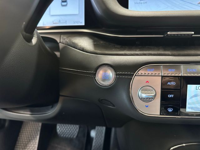 2025 Genesis G90 3.5T e-SC | Irving, Texas | Hopper Motorplex
