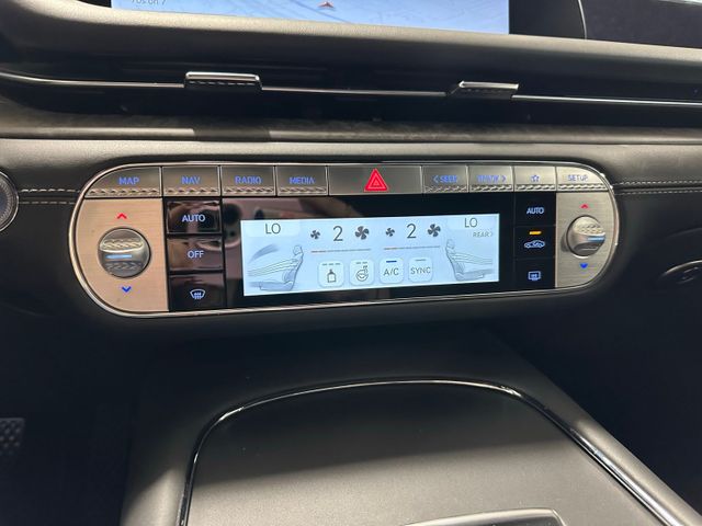 2025 Genesis G90 3.5T e-SC | Irving, Texas | Hopper Motorplex 2025 Genesis G90 3.5T e-SC | Irving, Texas | Hopper Motorplex