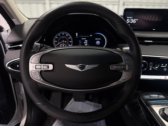 2025 Genesis GV70 BASE