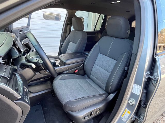 2025 GMC Acadia Elevation 2025 GMC Acadia Elevation