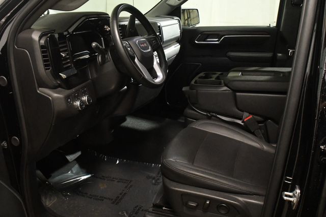 2025 GMC Sierra 1500 SLT | Branford, CT | Sound Auto Wholesalers