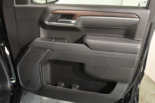 2025 GMC Sierra 1500 SLT | Branford, CT | Sound Auto Wholesalers