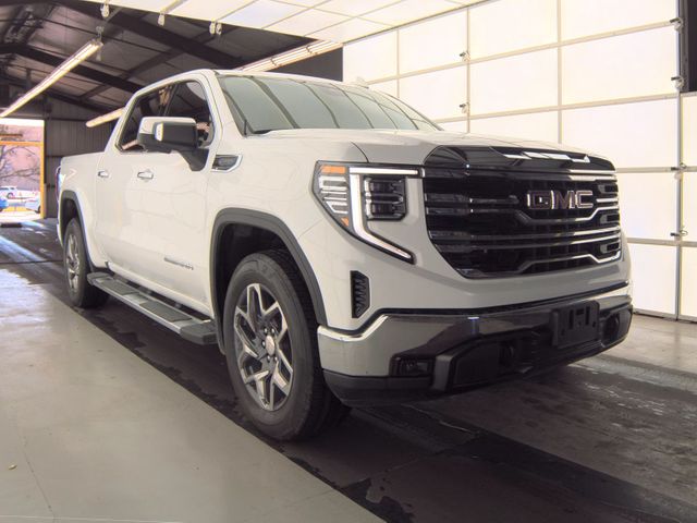 2025 GMC Sierra 1500 SLT | Granite City, Illinois | MasterCars Company Inc.
