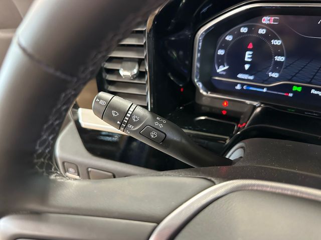 2025 GMC Sierra 1500 Elevation 13.4" Touchscreen HD Rear Camera | Irving, Texas | Hopper Motorplex