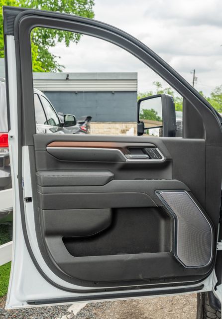 2025 GMC Sierra 2500HD Denali RESERVE CREW CAB 4X4 / DIESEL / ALLISON | Austin, TX | Rocky Mountain Truck Stop Austin 2025 GMC Sierra 2500HD Denali RESERVE CREW CAB 4X4 / DIESEL / ALLISON | Austin, TX | Rocky Mountain Truck Stop Austin