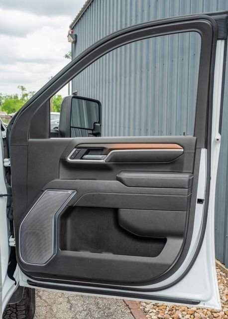 2025 GMC Sierra 2500HD Denali RESERVE CREW CAB 4X4 / DIESEL / ALLISON | Austin, TX | Rocky Mountain Truck Stop Austin 2025 GMC Sierra 2500HD Denali RESERVE CREW CAB 4X4 / DIESEL / ALLISON | Austin, TX | Rocky Mountain Truck Stop Austin
