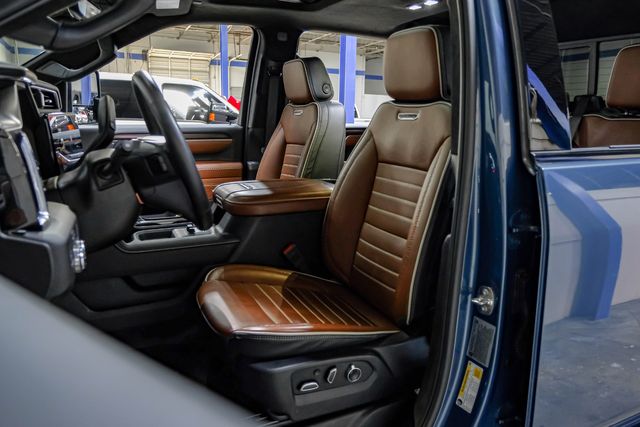 2025 GMC Sierra 3500HD Denali Ultimate BDS LIFT 22" Fuel 37" TOYO M/T Tx | Dallas, TX | East Dallas Diesel 2025 GMC Sierra 3500HD Denali Ultimate BDS LIFT 22" Fuel 37" TOYO M/T Tx | Dallas, TX | East Dallas Diesel