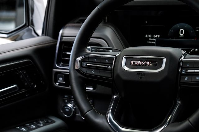 2025 GMC Yukon AT4 4X4,LIFTED,ROOF,360 CAM,HTD/COOL LTH,20'S,8K | Carrollton, TX | Texas Vehicle Exchange 2025 GMC Yukon AT4 4X4,LIFTED,ROOF,360 CAM,HTD/COOL LTH,20'S,8K | Carrollton, TX | Texas Vehicle Exchange