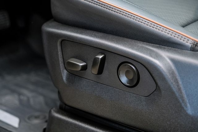 2025 GMC Yukon AT4 4X4,LIFTED,ROOF,360 CAM,HTD/COOL LTH,20'S,8K | Carrollton, TX | Texas Vehicle Exchange 2025 GMC Yukon AT4 4X4,LIFTED,ROOF,360 CAM,HTD/COOL LTH,20'S,8K | Carrollton, TX | Texas Vehicle Exchange