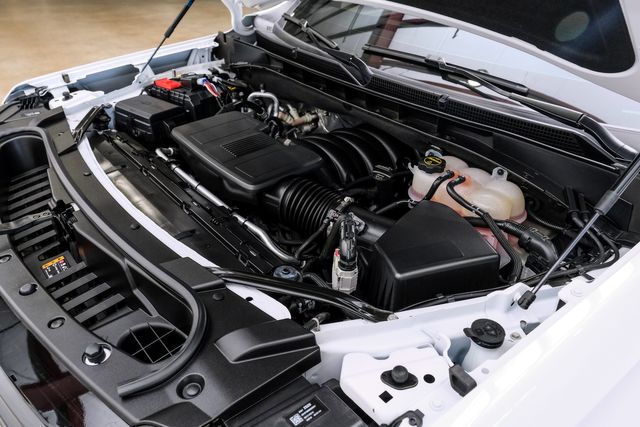 2025 GMC Yukon AT4 4X4,LIFTED,ROOF,360 CAM,HTD/COOL LTH,20'S,8K | Carrollton, TX | Texas Vehicle Exchange