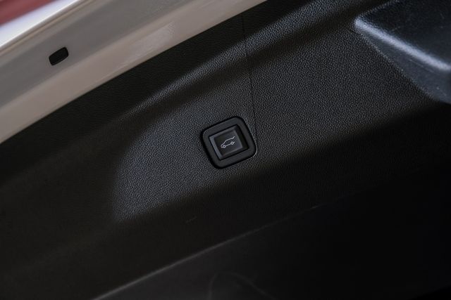 2025 GMC Yukon AT4 4X4,LIFTED,ROOF,360 CAM,HTD/COOL LTH,20'S,8K | Carrollton, TX | Texas Vehicle Exchange 2025 GMC Yukon AT4 4X4,LIFTED,ROOF,360 CAM,HTD/COOL LTH,20'S,8K | Carrollton, TX | Texas Vehicle Exchange