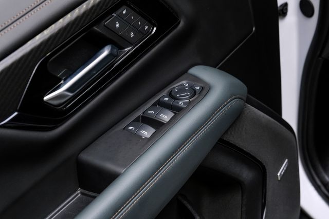 2025 GMC Yukon AT4 4X4,LIFTED,ROOF,360 CAM,HTD/COOL LTH,20'S,8K | Carrollton, TX | Texas Vehicle Exchange