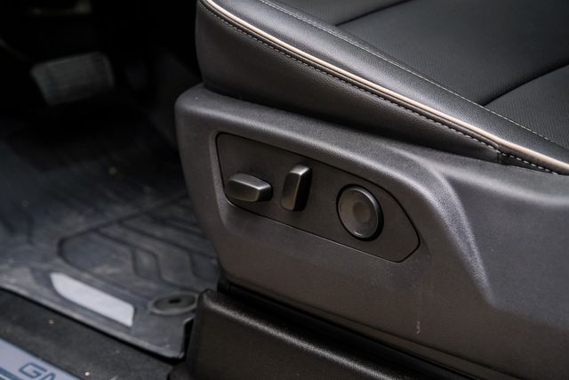 2025 GMC Yukon XL Elevation PREMIUM 4WD HUD, ROOF, 360 CAM, DURAMAX | Carrollton, TX | Texas Vehicle Exchange 2025 GMC Yukon XL Elevation PREMIUM 4WD HUD, ROOF, 360 CAM, DURAMAX | Carrollton, TX | Texas Vehicle Exchange