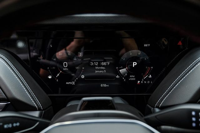 2025 GMC Yukon XL AT4 Ultimate ,4WD,LIFTED,22" VOSSENS,DVD,DIESEL | Carrollton, TX | Texas Vehicle Exchange