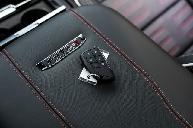 2025 GMC Yukon XL AT4 Ultimate ,4WD,LIFTED,22" VOSSENS,DVD,DIESEL | Carrollton, TX | Texas Vehicle Exchange 2025 GMC Yukon XL AT4 Ultimate ,4WD,LIFTED,22" VOSSENS,DVD,DIESEL | Carrollton, TX | Texas Vehicle Exchange