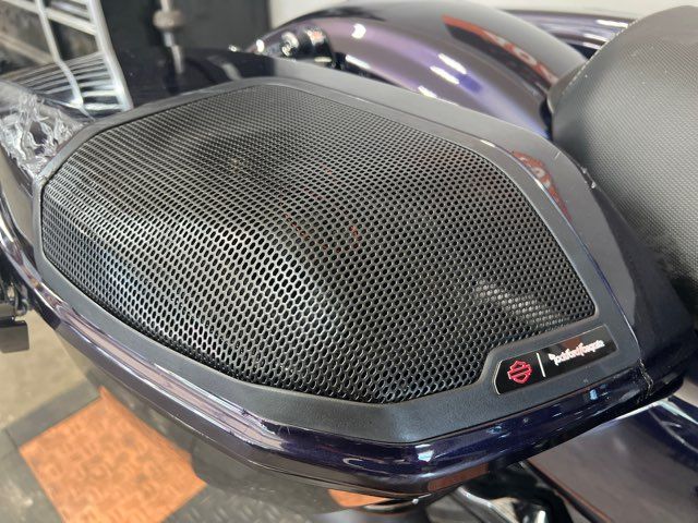 2025 Harley-Davidson Road Glide Base